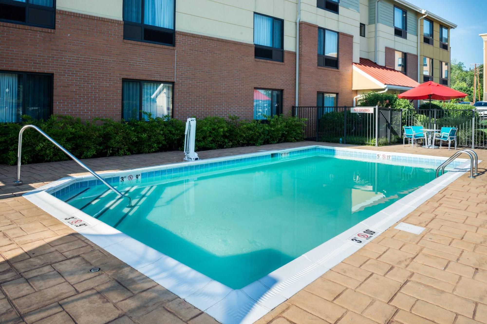 Towneplace Suites Huntington Ngoại thất bức ảnh