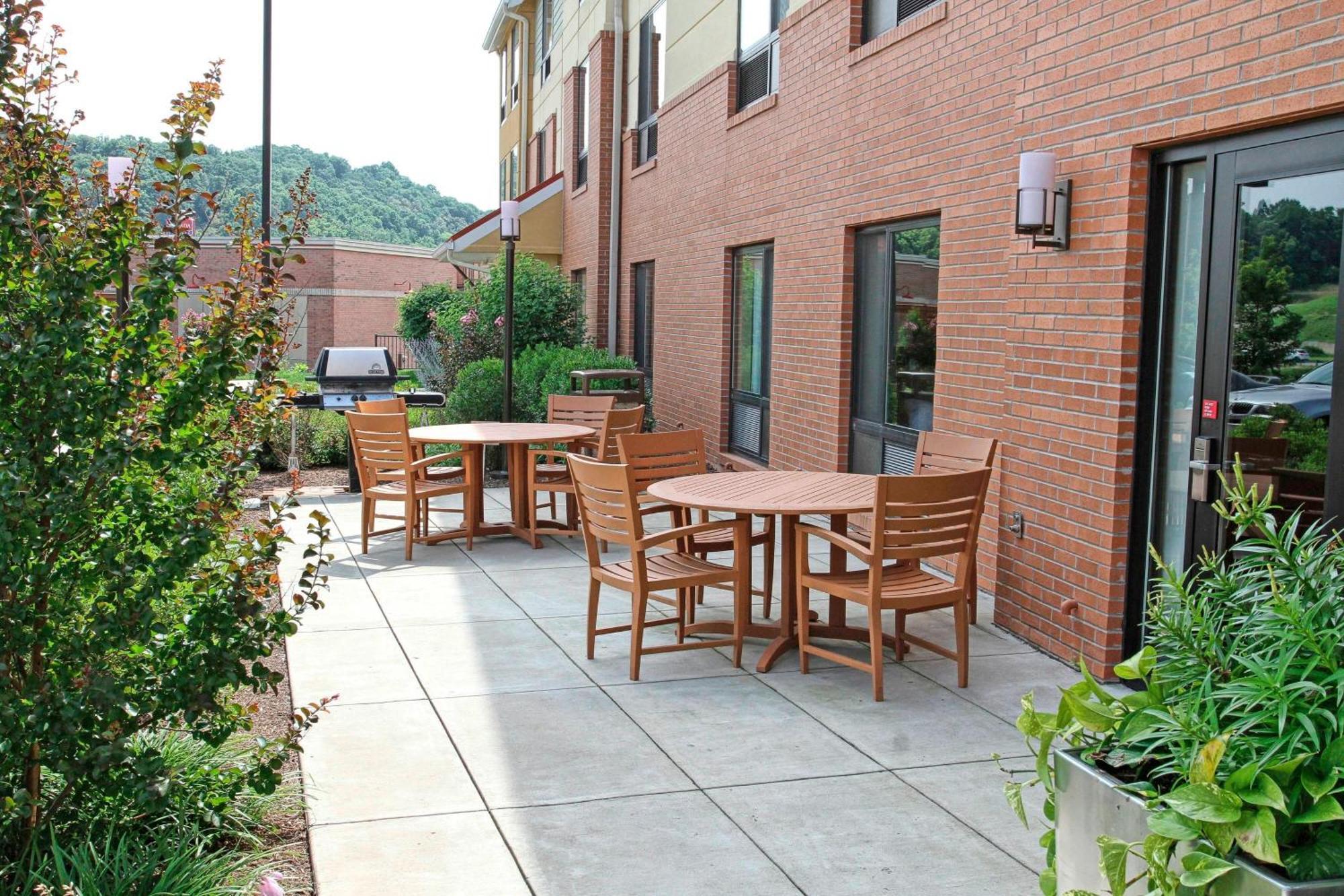 Towneplace Suites Huntington Ngoại thất bức ảnh