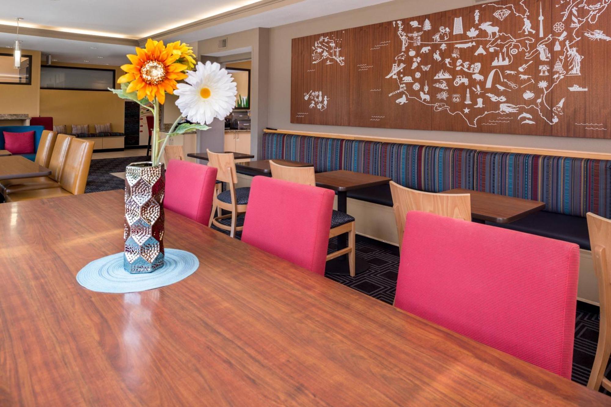 Towneplace Suites Huntington Ngoại thất bức ảnh